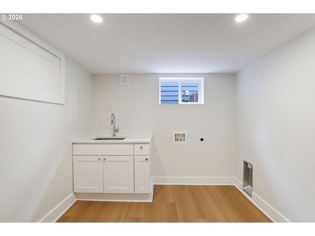 3335 Ne 47TH Ave, Portland, OR 97213