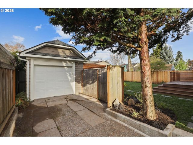 3335 Ne 47TH Ave, Portland, OR 97213