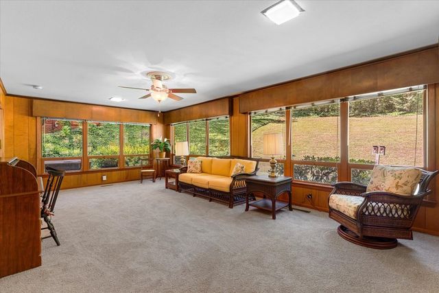 1104 W Lakeshore Dr, Dalton, GA 30720