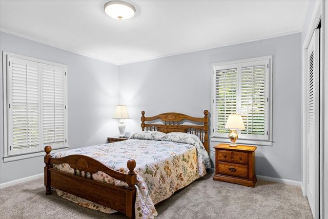 1104 W Lakeshore Dr, Dalton, GA 30720