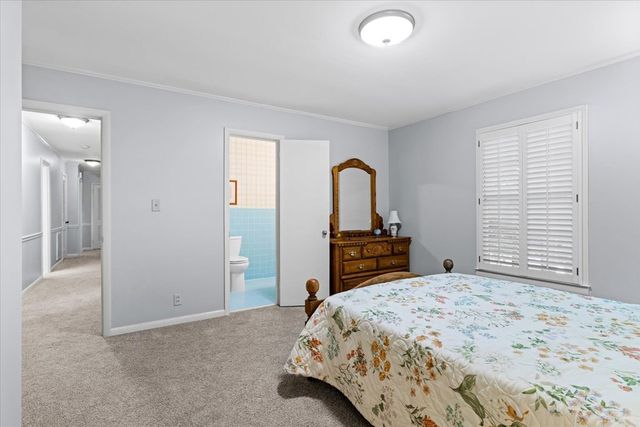 1104 W Lakeshore Dr, Dalton, GA 30720