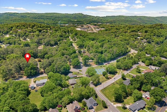 1104 W Lakeshore Dr, Dalton, GA 30720