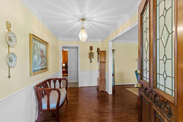 1104 W Lakeshore Dr, Dalton, GA 30720