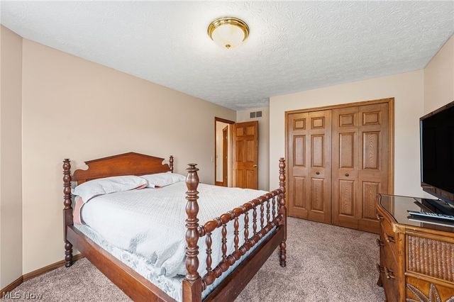 548 Appomattox Court, Lagrange, OH 44050