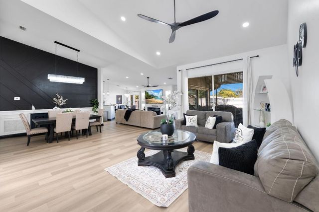 10811 Fox Glen Drive, Boca Raton, FL 33428