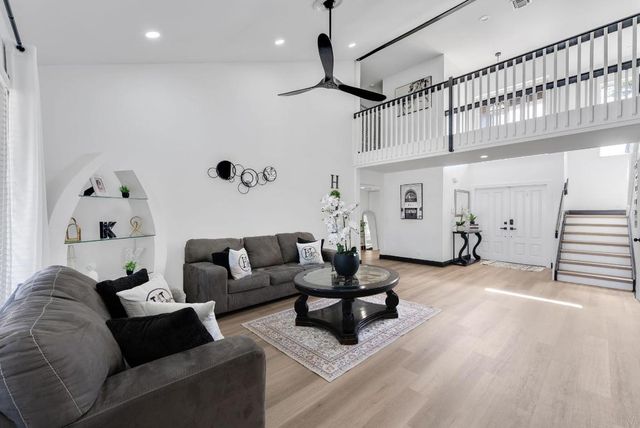 10811 Fox Glen Drive, Boca Raton, FL 33428