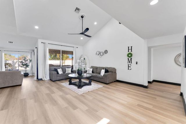 10811 Fox Glen Drive, Boca Raton, FL 33428