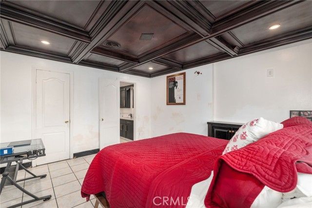 2639 Round, Los Angeles, CA 90032