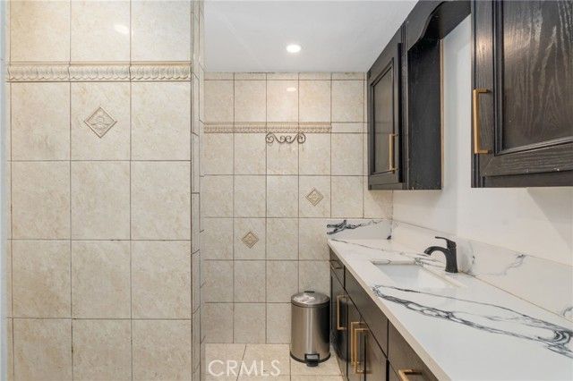 2639 Round, Los Angeles, CA 90032