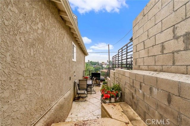 2639 Round, Los Angeles, CA 90032