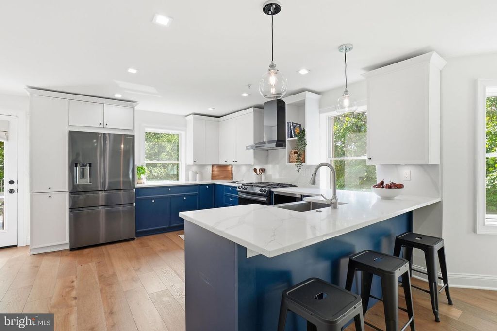 Image 12 of property listing at 2800 ADAMS MILL RD NW #2, Washington, DC 20009