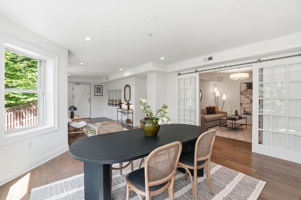 Image 15 of property listing at 2800 ADAMS MILL RD NW #2, Washington, DC 20009