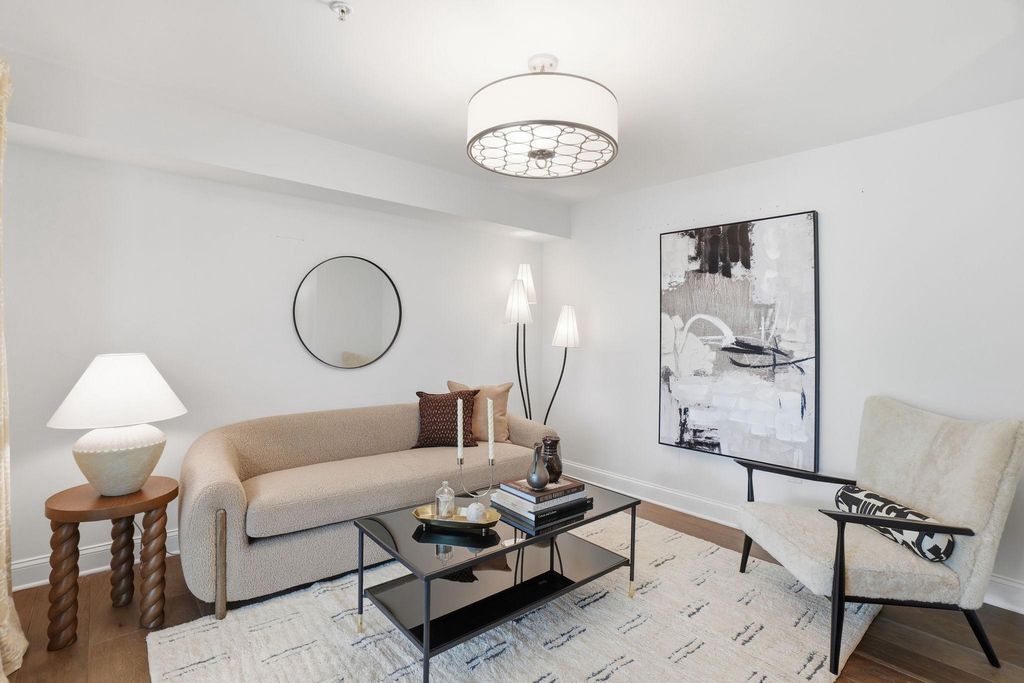 Image 16 of property listing at 2800 ADAMS MILL RD NW #2, Washington, DC 20009