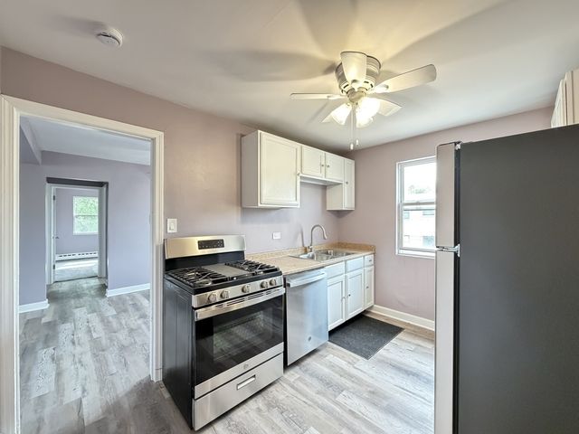 2057 E 72nd Street 3, Chicago, IL 60649