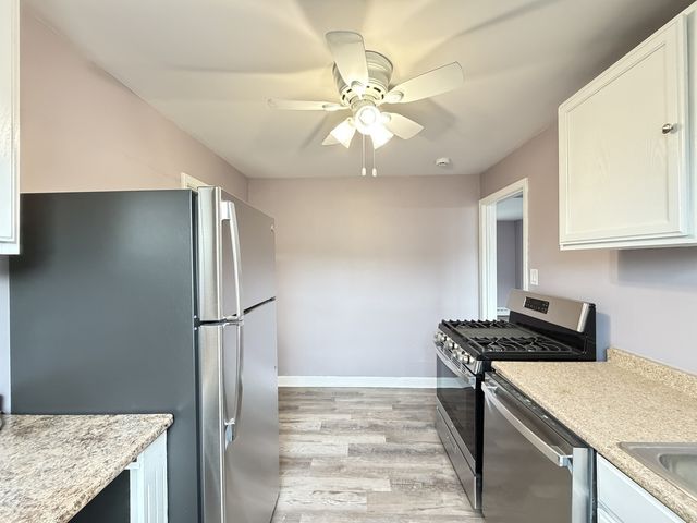 2057 E 72nd Street 3, Chicago, IL 60649