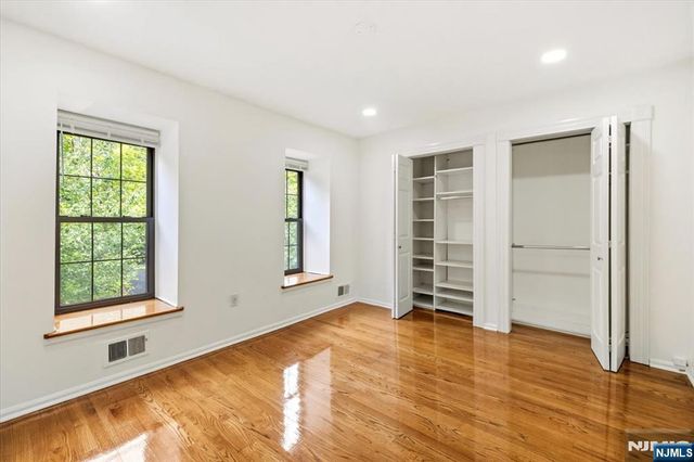 181 Long Hill 6, Little Falls, NJ 07424