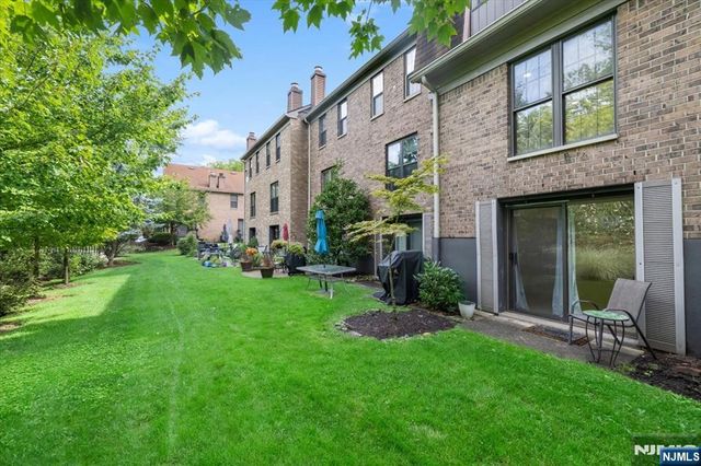 181 Long Hill 6, Little Falls, NJ 07424