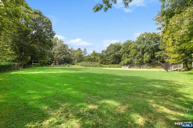 181 Long Hill 6, Little Falls, NJ 07424