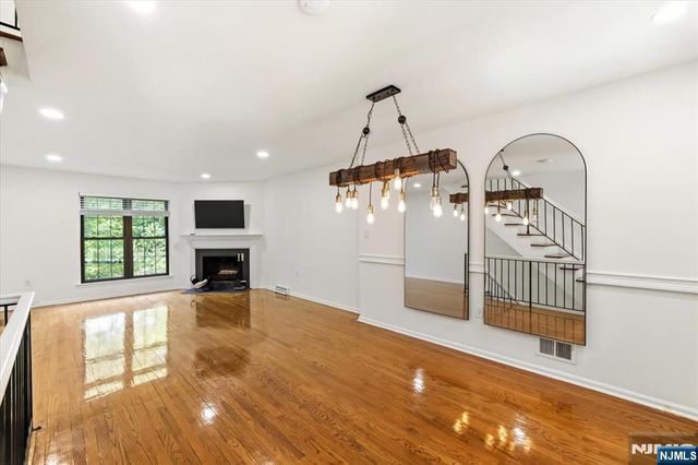 181 Long Hill 6, Little Falls, NJ 07424