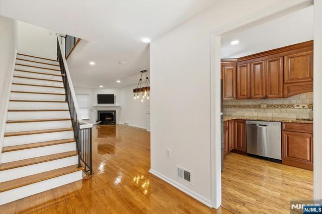 181 Long Hill 6, Little Falls, NJ 07424