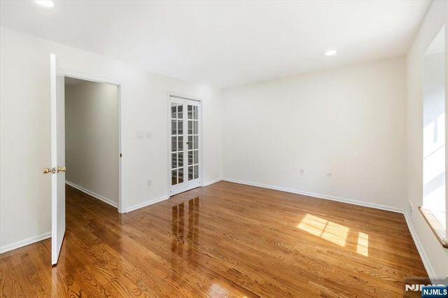 181 Long Hill 6, Little Falls, NJ 07424