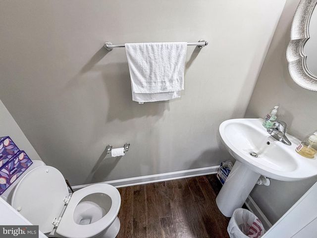 12 CHARLES OVERLOOK LN, La Plata, MD 20646