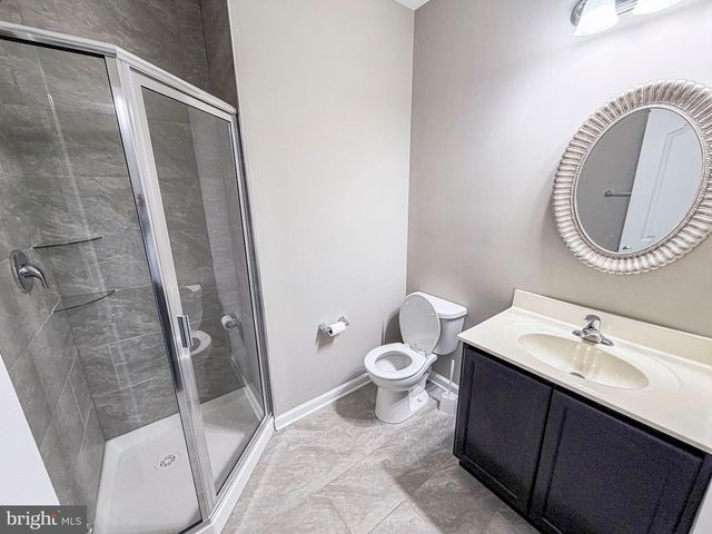 12 CHARLES OVERLOOK LN, La Plata, MD 20646