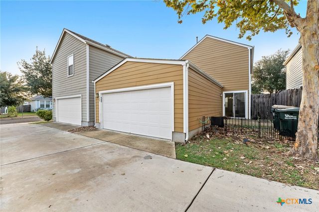 320 Trestle Tree, San Marcos, TX 78666