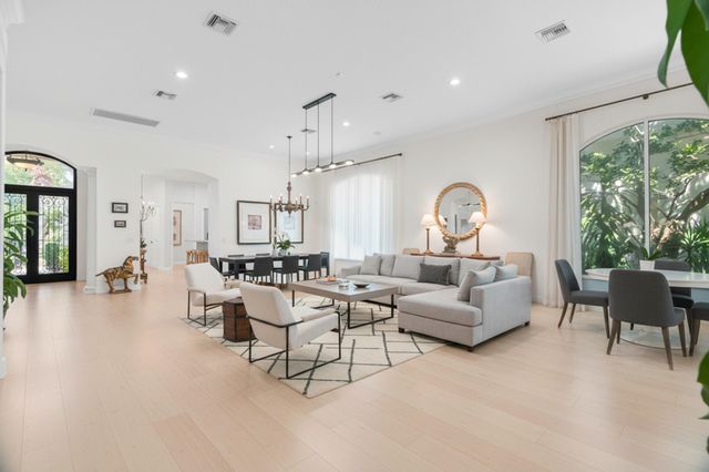 7886 Villa D Este Way, Delray Beach, FL 33446