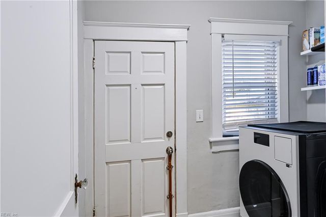 3669 Nottaway ST, Norfolk, VA 23513