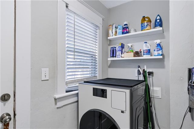3669 Nottaway ST, Norfolk, VA 23513