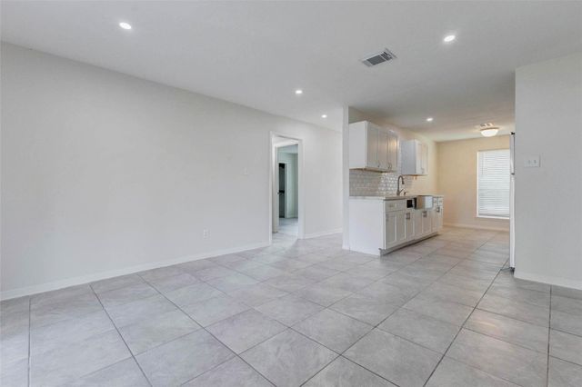 7622 N Williams Street, Houston, TX 77040