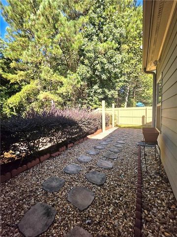 3916 Overlook Ridge Lane, Gainesville, GA 30507