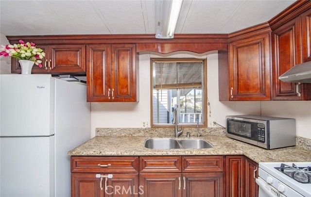 8111 Stanford 98, Garden Grove, CA 92841