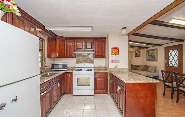 8111 Stanford 98, Garden Grove, CA 92841