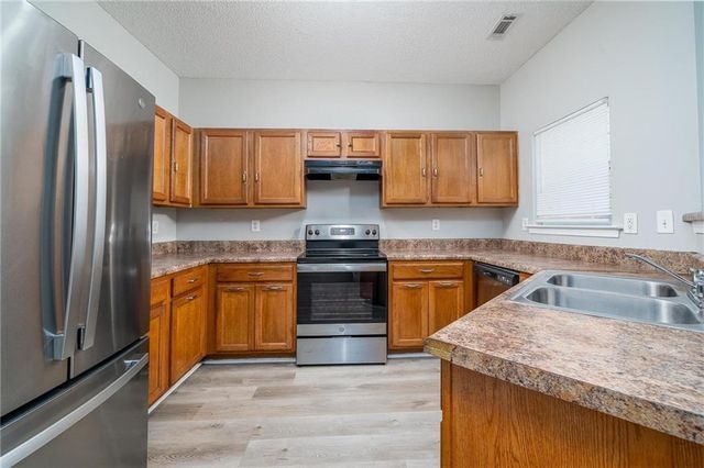 7683 Creekside Lane, Atlanta, GA 30296