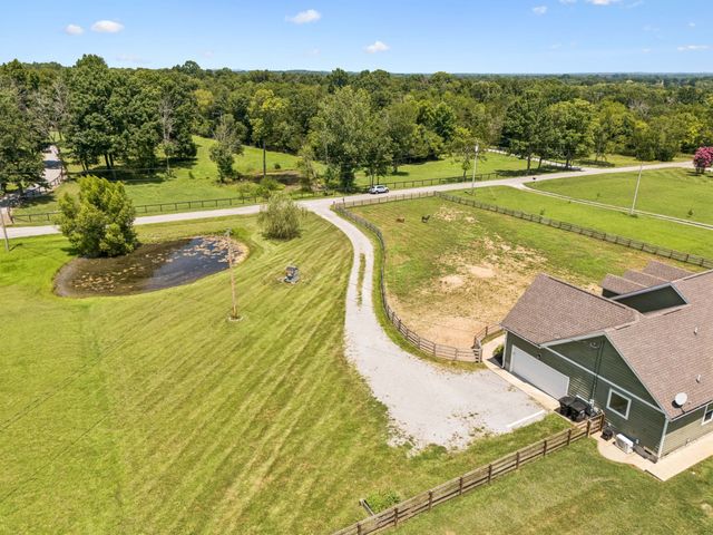 1546 Walls Rd, Lewisburg, TN 37091