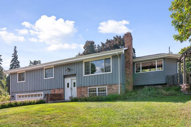 6330 Cypress Drive, Chanhassen, MN 55331