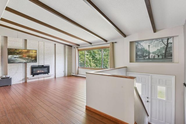 6330 Cypress Drive, Chanhassen, MN 55331