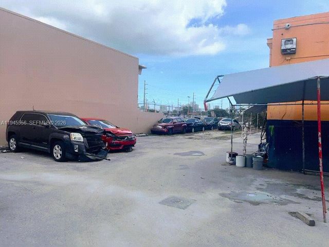 2005 NW 10th Ave, Miami, FL 33127