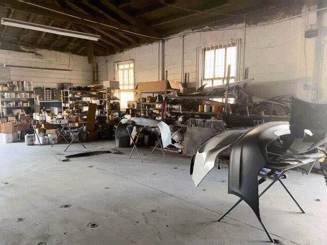 2005 NW 10th Ave, Miami, FL 33127