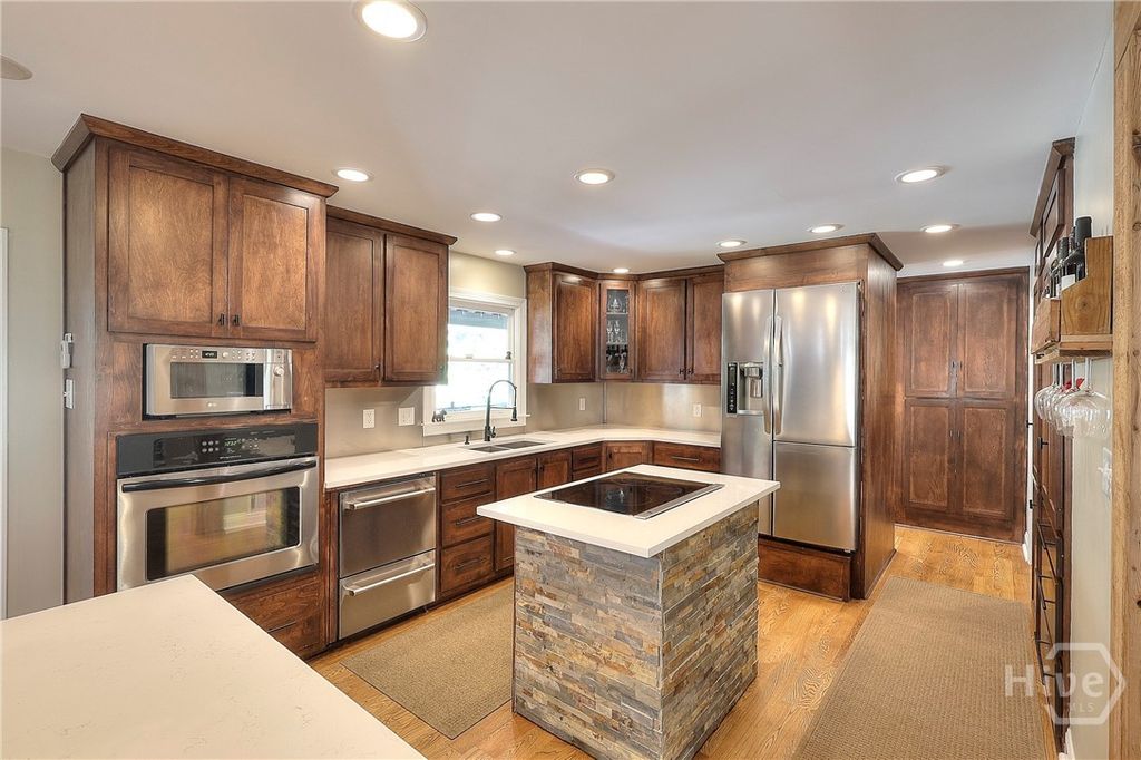 Image 12 of property listing at 5155 Donald Drive, Loganville, GA 30052