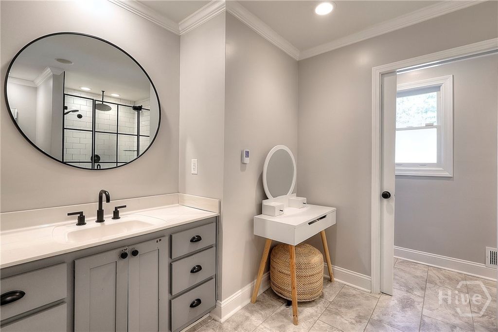 Image 16 of property listing at 5155 Donald Drive, Loganville, GA 30052