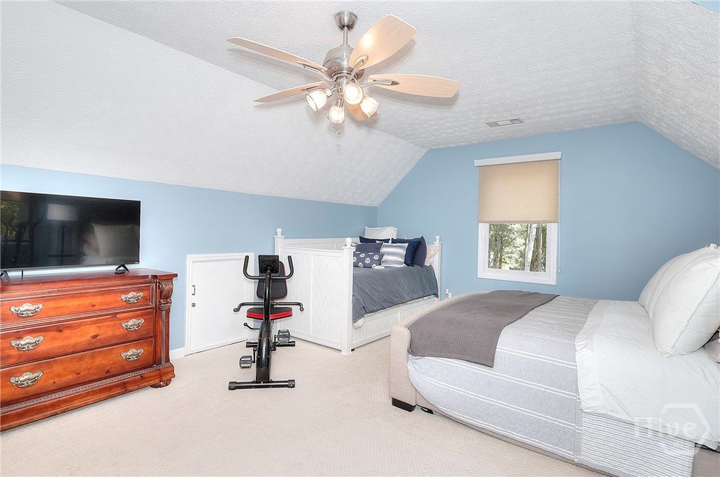 Image 23 of property listing at 5155 Donald Drive, Loganville, GA 30052