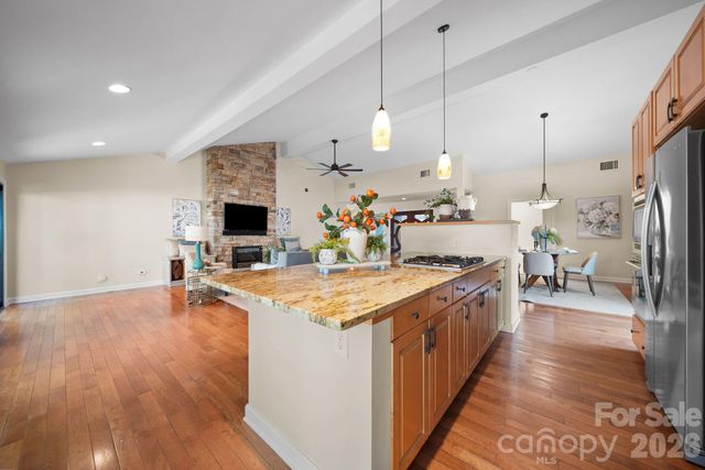 15 King Haigler Chase Street, Lake Wylie, SC 29710