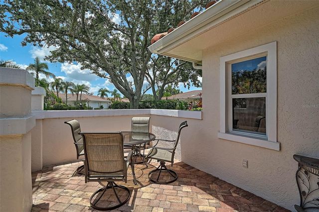 7341 GOLF POINTE CIRCLE, Sarasota, FL 34243