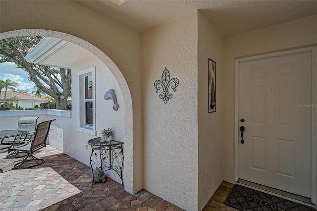 7341 GOLF POINTE CIRCLE, Sarasota, FL 34243