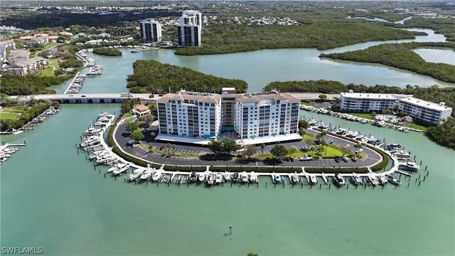 13105 Vanderbilt DR 607, Naples, FL 34110