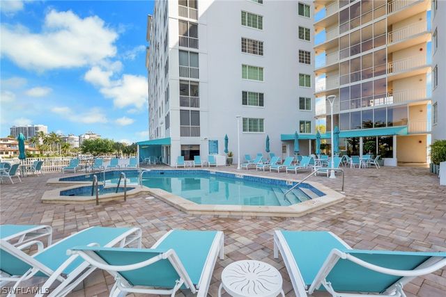 13105 Vanderbilt DR 607, Naples, FL 34110