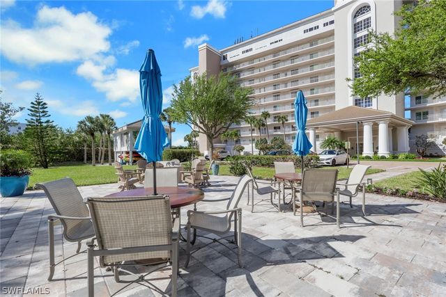 13105 Vanderbilt DR 607, Naples, FL 34110